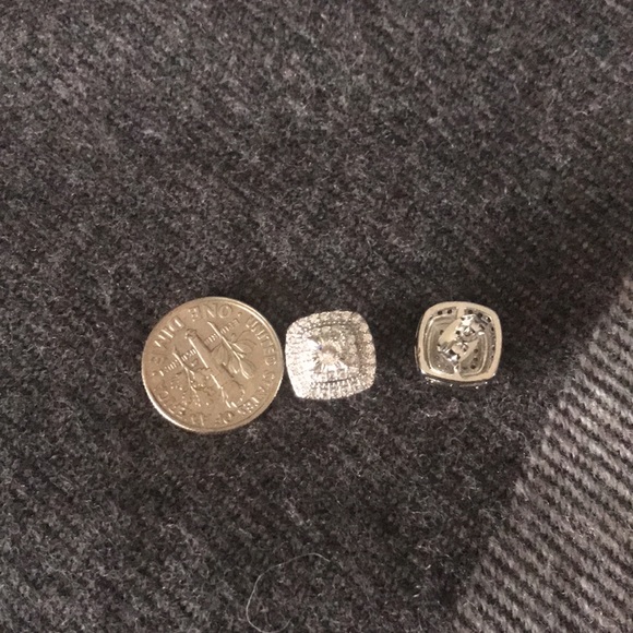 New Pave 18kt White Rhodium gold plated diamond earrings - Picture 3 of 5